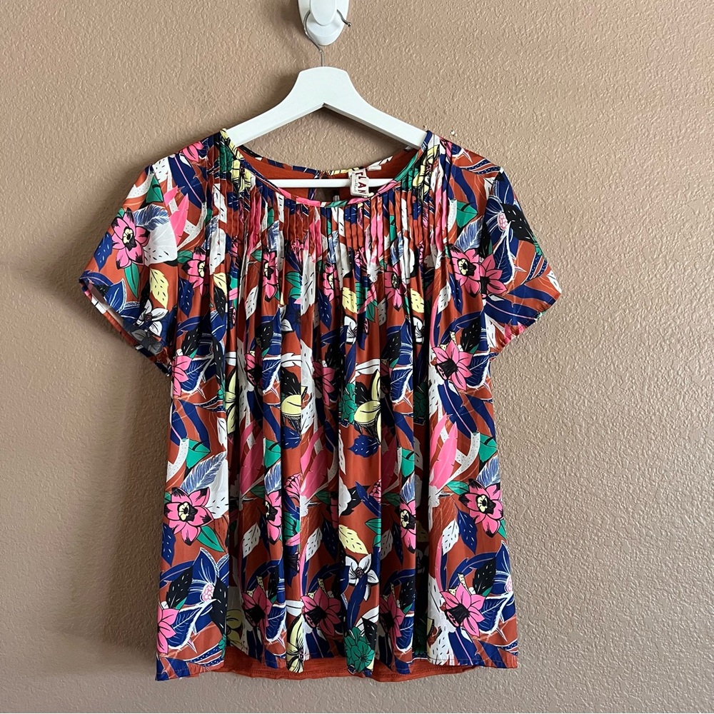 Dolan Left Coast Pilar pleated floral boho blouse Size Medium